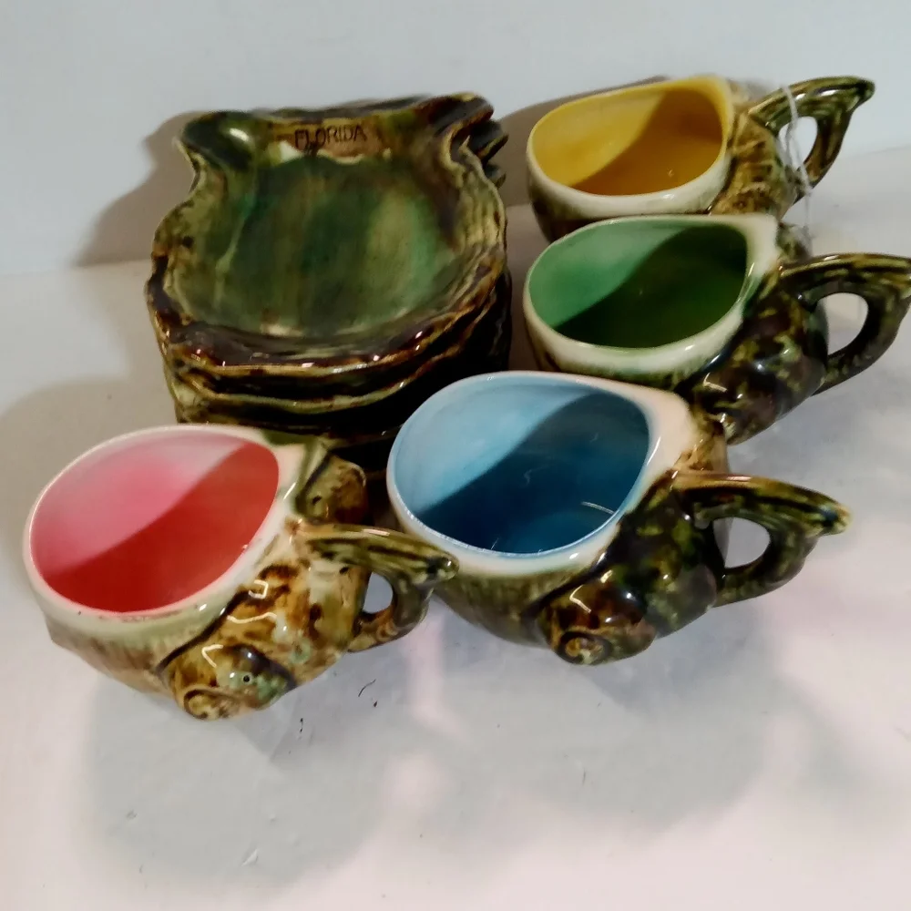 Vtge 8-Pc. Japan Shell Cups & Saucers 50s Porcelain Drip Glaze FLORIDA Engraved